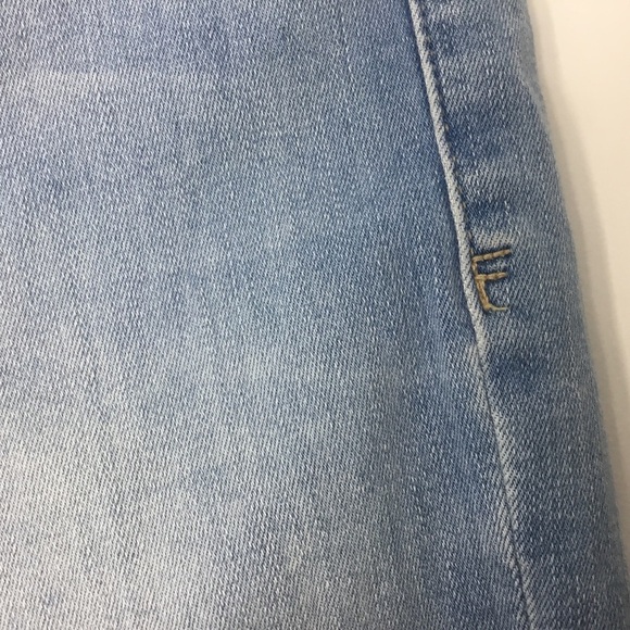 Frame Le One Skinny Jean Mid-Rise in Caspio Wash - Picture 10 of 15